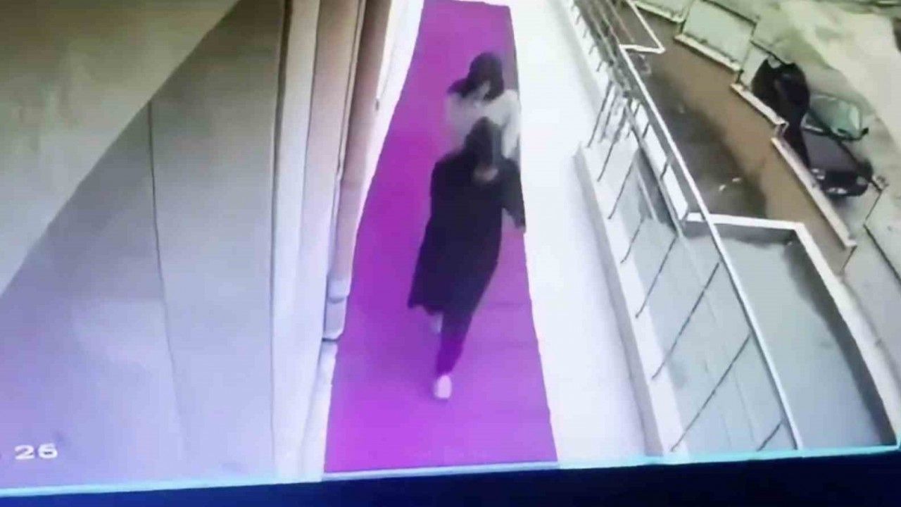 Kılık değiştiren azılı hırsızlar polisten kaçamadı