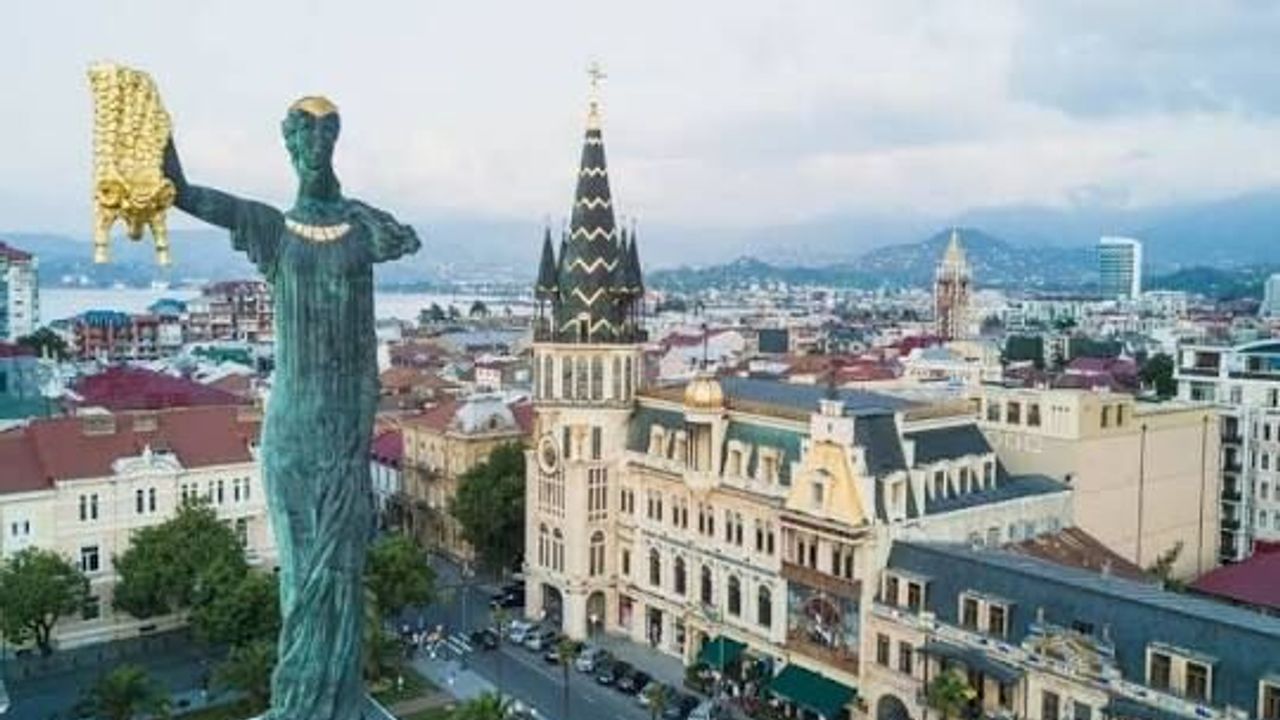 Türkiye-Gürcistan Turizm İş Birliği Tiflis'te görüşüldü
