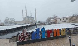 Edirne’de kar yağışı 4. gününde etkisini artırıyor