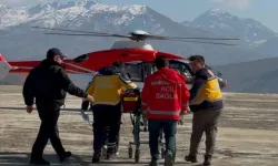 Helikopter ambulans Melisa bebek için havalandı