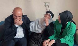 Ağrı Valisi Koç, 98 yaşındaki Suti nineyi ziyaret etti, kandilini kutladı