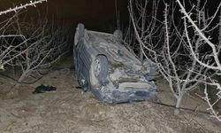 Karaman’da elma bahçesine takla atan aracın sürücüsü yaralandı