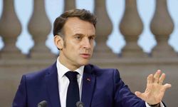 Macron’dan Trump’a: "Putin’e karşı zayıf olamazsın"