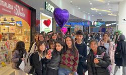 Mardian Mall’da imza günü büyük ilgi gördü