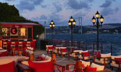 Çırağan Palace Kempinski İstanbul’un Yazlık Mekânı C BAR Açıldı