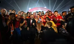 Şampiyon Galatasaray, kupasını Yenikapı’da aldı