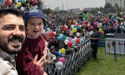Binlerce balon minik Ali Asaf için gökyüzüne bırakıldı