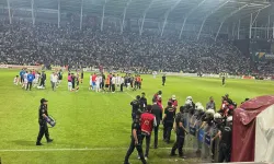 Elazığspor - Van Spor FK Maçı Olaylı Şekilde Tatil Edildi!