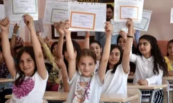 Eğitim Finalinde 20 Milyon Öğrenci Karne Alacak