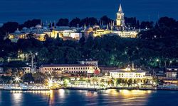 Topkapı Sarayı gece ziyaretçilerini ağırlamaya başladı