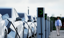 Otomotivde Vergi Fırtınası: Elektrikli Araçlara %25, Büyük Motorlara %220 ÖTV!