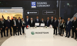 IDEF’25’te Roketsan rüzgârı: Ulusal ve uluslararası birçok projeye imzalar atıldı