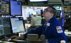 Küresel Piyasalarda Gözler Jackson Hole’a Çevrildi: Fed, Enflasyon Riskine Karşı Temkinli