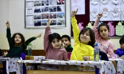 Okullarda yeni dönem! Serbest Kıyafet Tarih Oluyor
