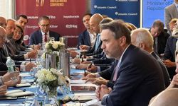 Bakan Bayraktar: "Rüzgar ve güneş enerjisinde 120 GW’lık kurulu güce ulaşmak istiyoruz"
