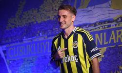 Kerem Aktürkoğlu, Fenerbahçe ile 4 yıllık sözleşme imzaladı