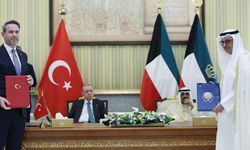 Bakan Bayraktar: '(Kuveyt ile) Enerji sektöründe ortak projeler geliştirmeyi hedefliyoruz'