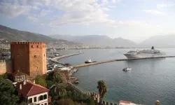 Alanya’da kruvaziyer rekoru: Bu yıl 25 gemiyle 23 bin turist geldi