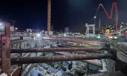 Beyoğlu'nda metro iskelesi çöktü! Göçükten kurtarılan 1 işçi hayatını kaybetti