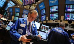 Fed Belirsizliği ve Teknoloji Satışları Küresel Piyasaları Sarstı