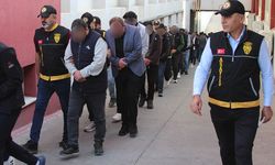 Müteahhitleri 19 milyon lira dolandıran şebeke çökertildi: 23 ilde dev operasyon