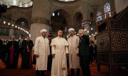 Papa 14. Leo, Sultanahmet Camii’ni hayranlıkla inceledi, Sultanahmet Cami müezzini Musa Aşgın Tunca o anları anlattı