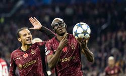 Victor Osimhen’den Tarihi Hat-Trick: Galatasaray, Ajax’ı Amsterdam’da 3-0’la Geçti