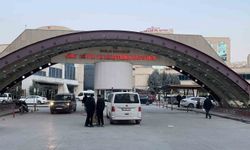 Siirt’te tahlil sonuçlarını değiştirdiği iddiasıyla 8’i sağlık çalışanı 30 kişi gözaltına alındı