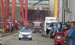 Tuzla’da tersanede iskele çöktü: 2 işçi yaralandı