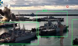 Ukrayna, Rusya’ya ait denizaltıyı vurdu