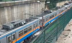 Bayrampaşa’da duran metrodan dumanlar yükseldi