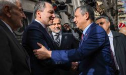 CHP Genel Başkanı Özel’den Yeniden Refah Partisi Genel Başkanı Erbakan’a ziyaret