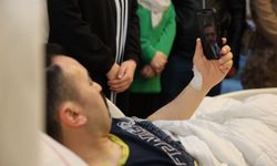 Bakan Çiftçi, operasyonda yaralanan özel harekat polisiyle görüntülü konuştu