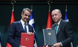 Cumhurbaşkanı Erdoğan: "(Yunanistan) Mevcut meseleler çetrefil olmakla birlikte uluslararası hukuk temelinde çözümsüzde