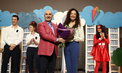 Halkbank Çocuk Tiyatrosu “Süper Kahramanlar: Dünyamızı Koruyoruz!” oyunu seyircisiyle buluşuyor