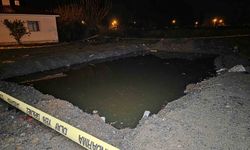 Hatay’da su dolu temelin içindeki toplarını almak isterken düşen 2 kardeş çocuk öldü