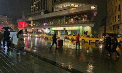 İstanbul’da sağanak yağış etkili oldu