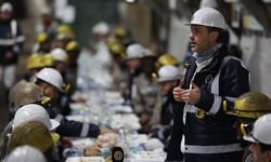 Bakan Bayraktar, madencilerle iftar yaptı