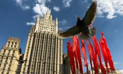 Rusya Dışişleri Bakanlığı: "Tüm tarafların saldırılarını derhal durdurmasını talep ediyoruz"