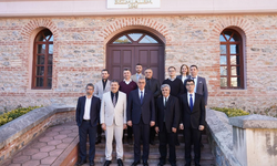 Sağlık Bakanı Prof. Dr. Kemal Memişoğlu, Bezmiâlem'in Biyoteknoloji Enstitüsü'nü Ziyaret Etti