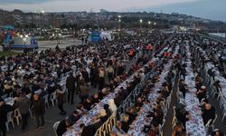 Tekirdağ’ın en büyük iftar sofrası: 8 bin kişi aynı anda orucunu açtı