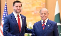 ABD Başkan Yardımcısı Vance, İranlı heyetle yüz yüze görüştü