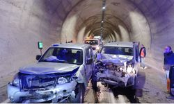 Artvin’de tünelde kaza: 7 yaralı