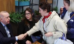 Cumhurbaşkanı Erdoğan, vatandaşlarla kafede sohbet etti