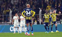 Fenerbahçe, derbiye puan kaybıyla gidiyor