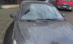 İstanbul’a çamur yağdı, araçlar çamurla kaplandı