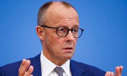 Merz: "İran yaptırımlarını kademeli olarak hafifletmeye hazırız"