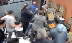 Otomobilden çıkan yüksek ses camları titretti kahvehanedekiler deprem korkusu yaşadı