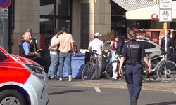Almanya'da araç kalabalığın arasına daldı: 2 ölü, çok sayıda yaralı