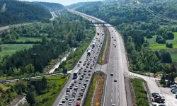 Bolu geçişinde trafik durma noktasına geldi